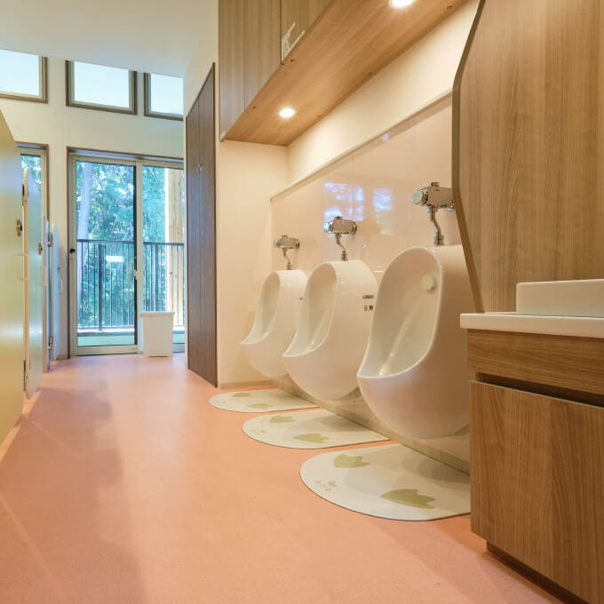 園児用の男子トイレ